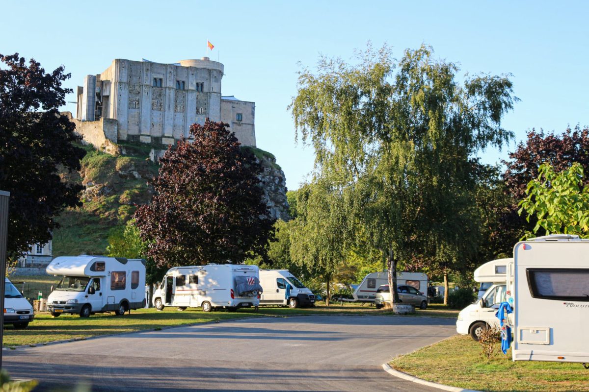 Camping-cars au Camping du Château à Falaise