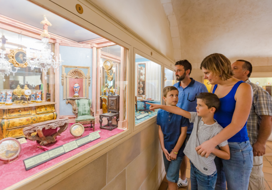 Musée du mobilier miniature