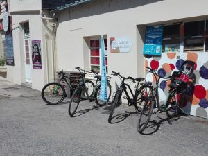 Rental of electrically assisted bicycles – Epicerie du Coing