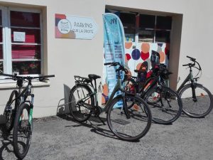 Verhuur van elektrisch ondersteunde fietsen – Epicerie du Coing
