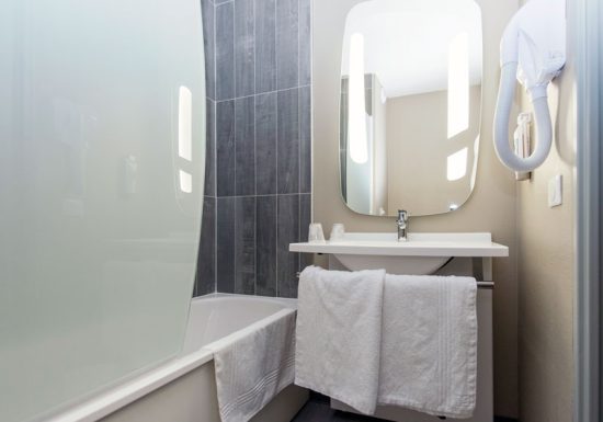 Hôtel Restaurant Ibis « Coeur de Normandie »